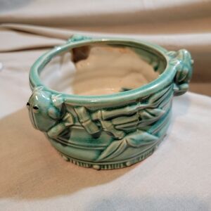 Vintage Green Majolica Style Planter/Bowl, 3 Frogs and Bamboo Design